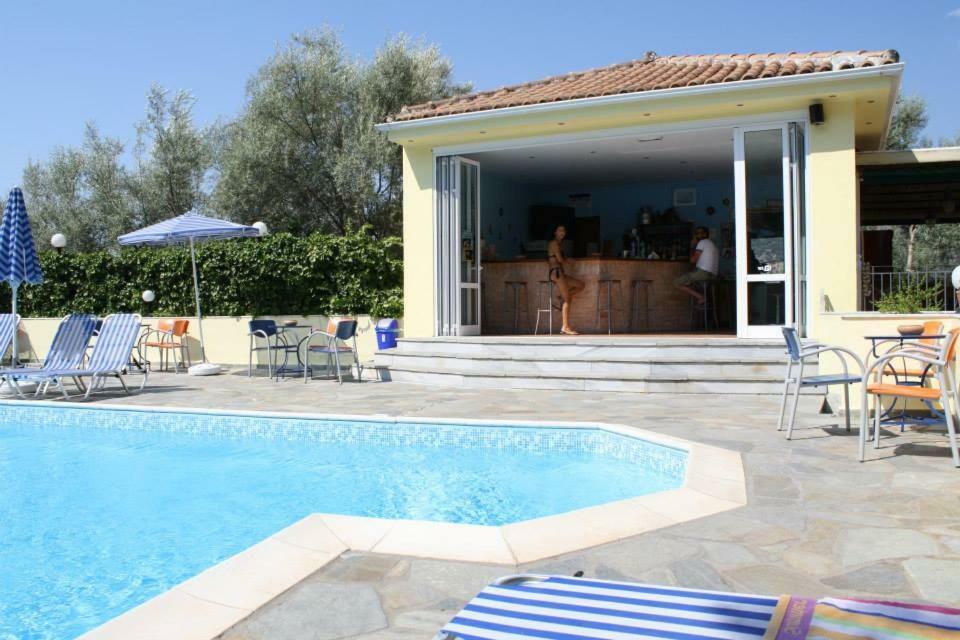 Ilios Hotel & Villas Yénion Exterior foto